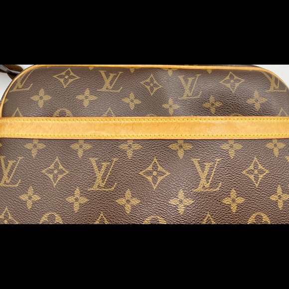 Authentic Louis Vuitton Reporter PM Crossbody Bag - Picture 12 of 13